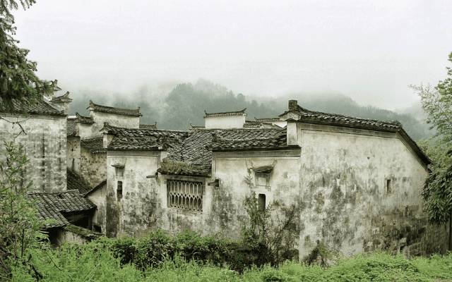 中國(guó)古鎮(zhèn)：淺析32個(gè)中國(guó)最美古鎮(zhèn)！