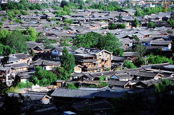 中國(guó)古鎮(zhèn)：淺析32個(gè)中國(guó)最美古鎮(zhèn)！
