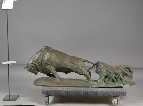 首屆全國(guó)雕塑藝術(shù)大展，雕塑講述的歷史，也許
