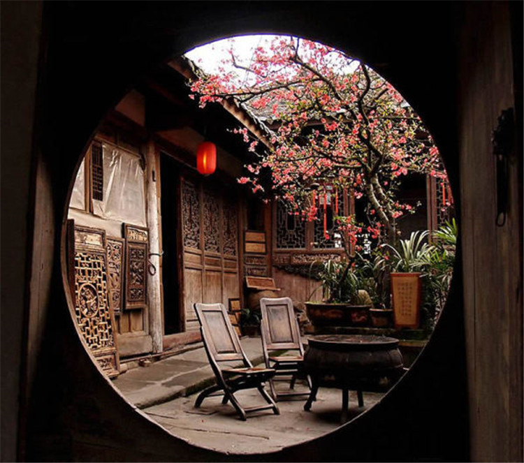 古建筑中國(guó)風(fēng)精致古門欣賞