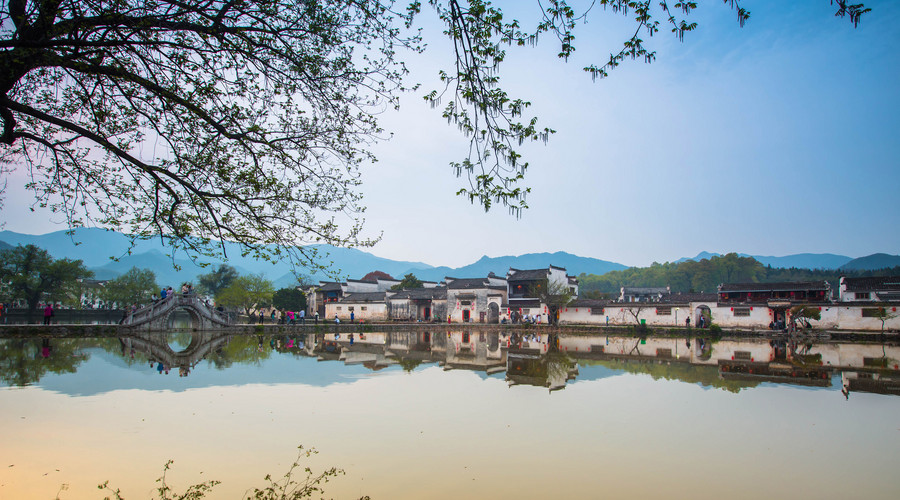 昱見·八號(hào)院，一幅意境悠遠(yuǎn)的江南水墨畫