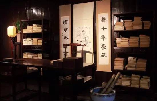 名人書房欣賞：遠(yuǎn)離塵世的一個美妙的書房