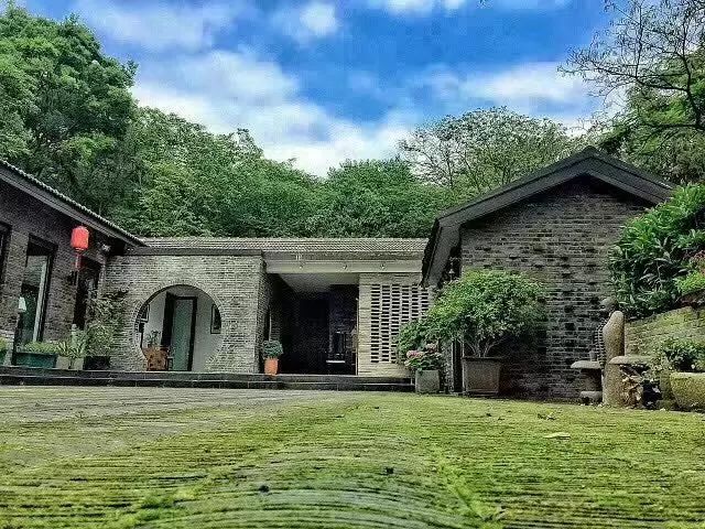 南京·老樹院子山囿里,與時(shí)光慢揉在一起彼此沉