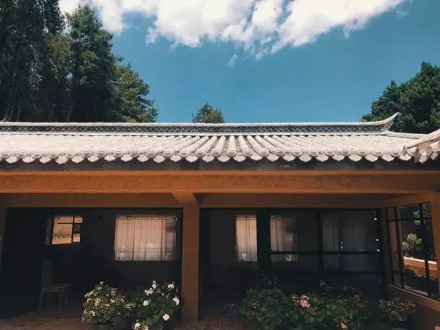 “中國(guó)最美寺院”寂照庵，房子象征著家是情感