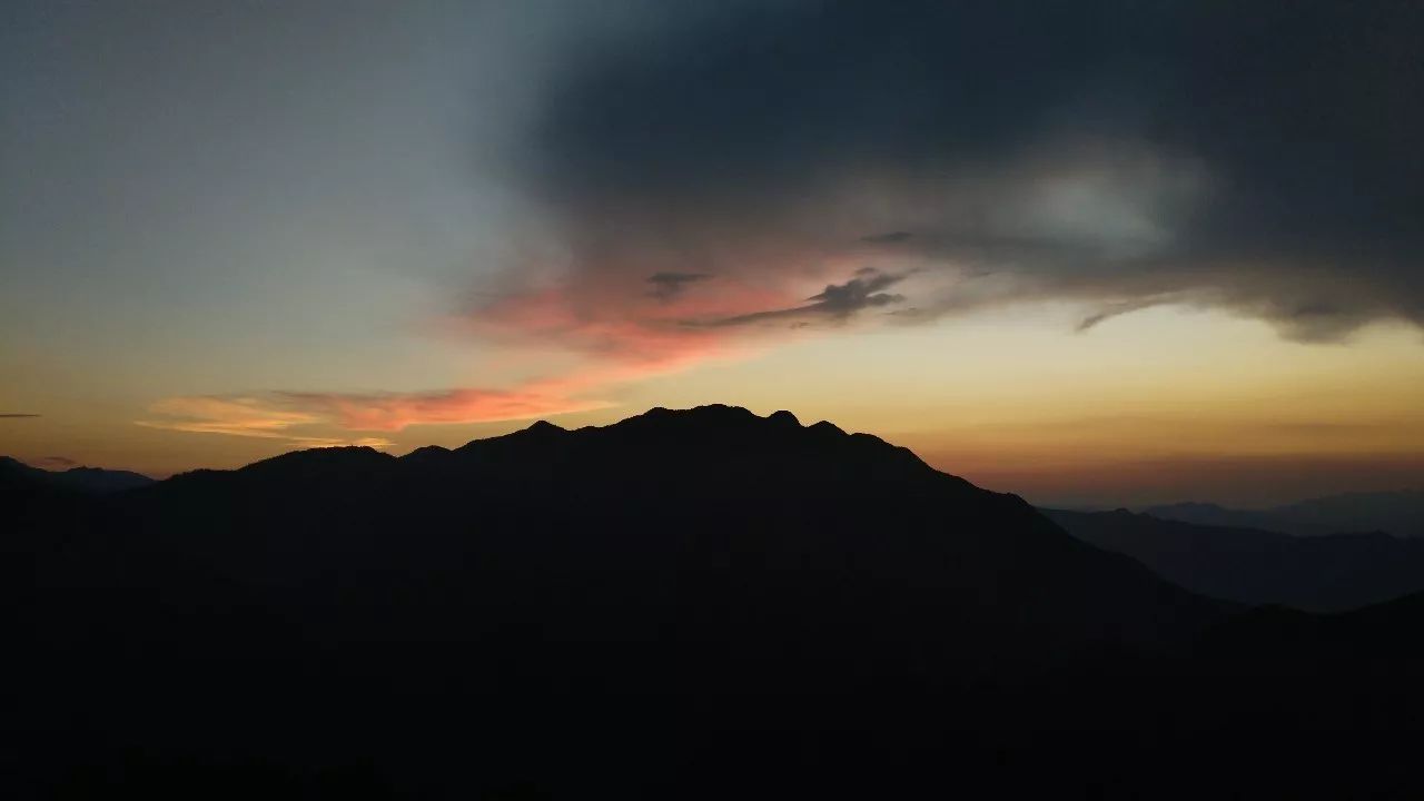 麗水·云逸遠(yuǎn)山，在牡丹亭有個(gè)仲夏夜之夢