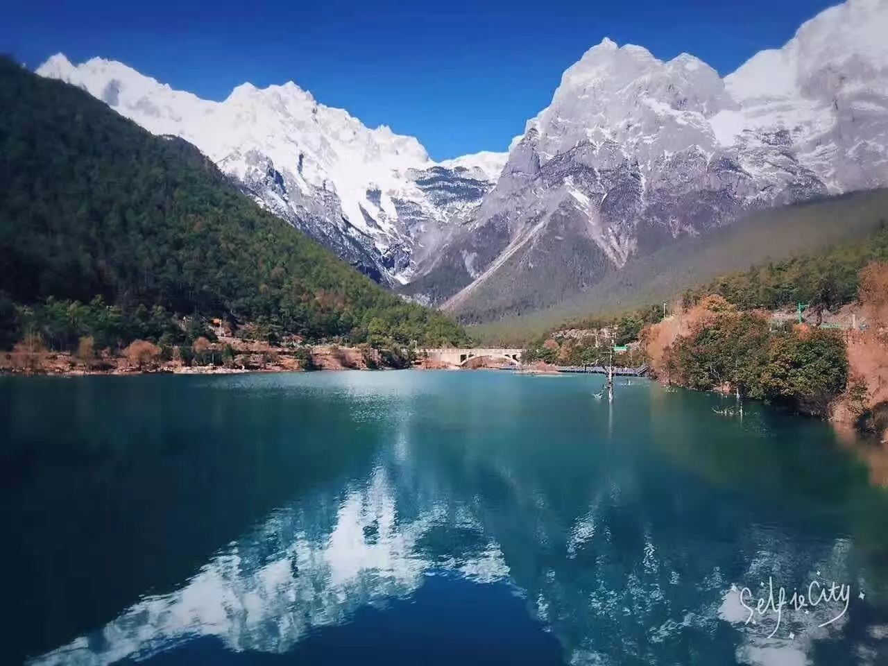 麗江束河聚寶齋民宿，告別曾經(jīng)邂逅未來的美麗