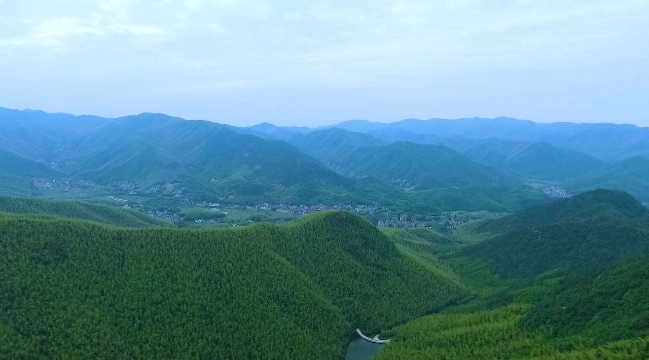 鳴林民宿，穿越千山萬(wàn)水魂?duì)繅?mèng)索的只有家鄉(xiāng)
