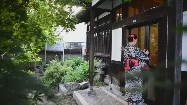 日本黎里古鎮(zhèn)水岸寒舍民宿，一起住進這座海邊