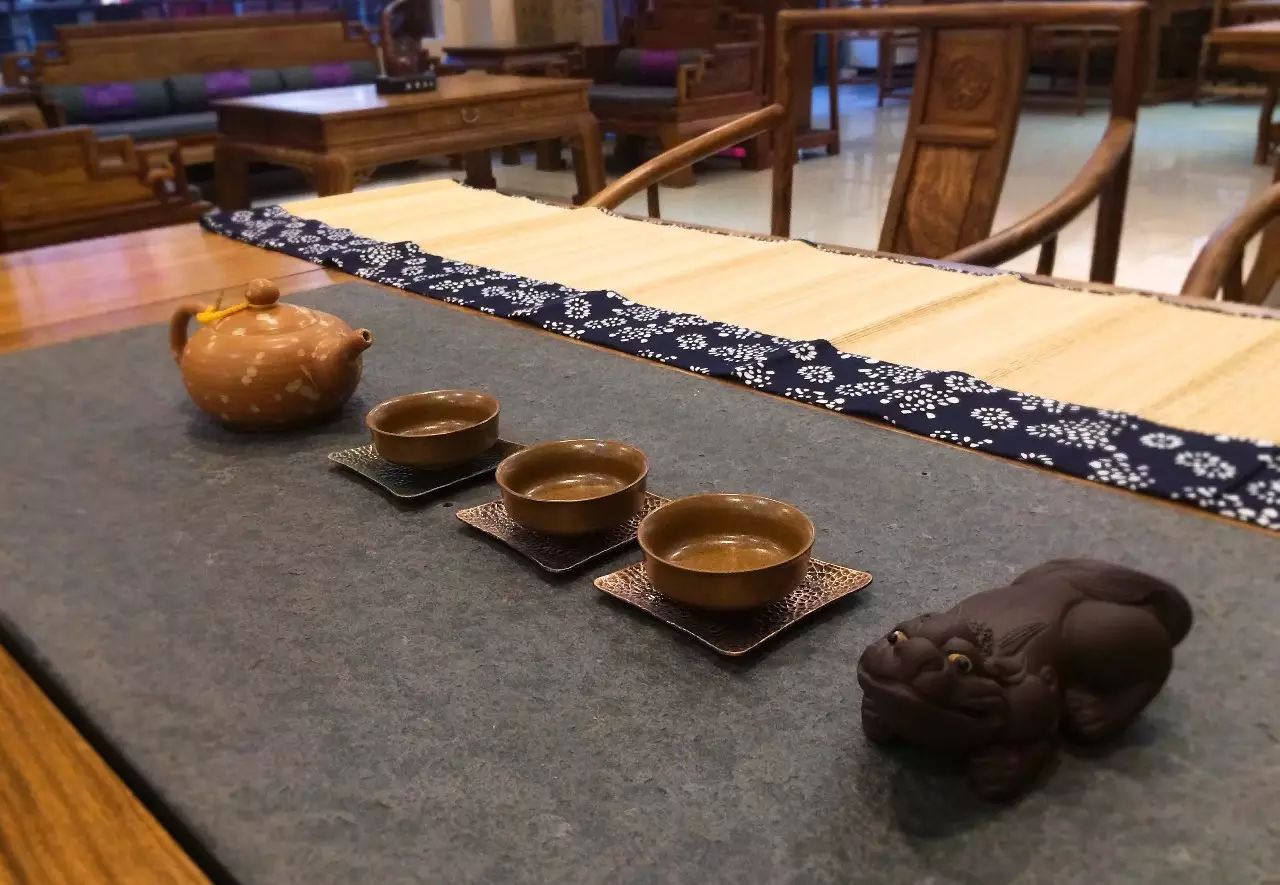 一方茶桌，萬(wàn)種風(fēng)情!