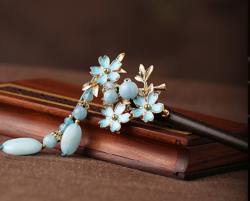 藍色小花發(fā)簪，清秀雅致的古風(fēng)頭飾