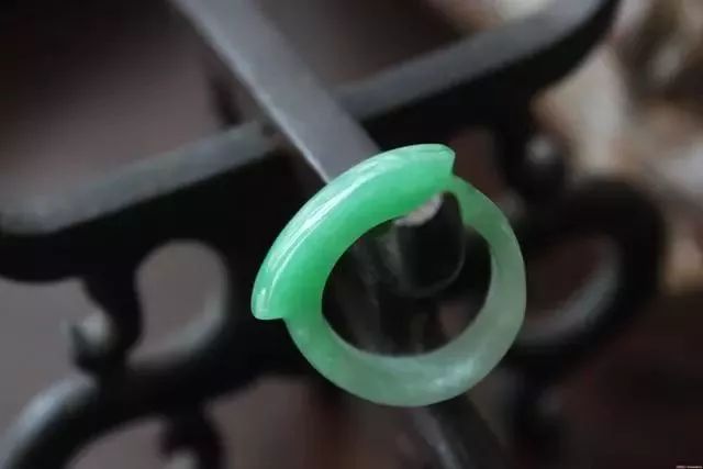 中國古代十大定情信物飾品，何以結(jié)恩情？