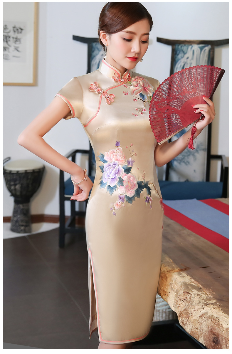 金牡丹刺繡旗袍，復(fù)古唯美旗袍裙
