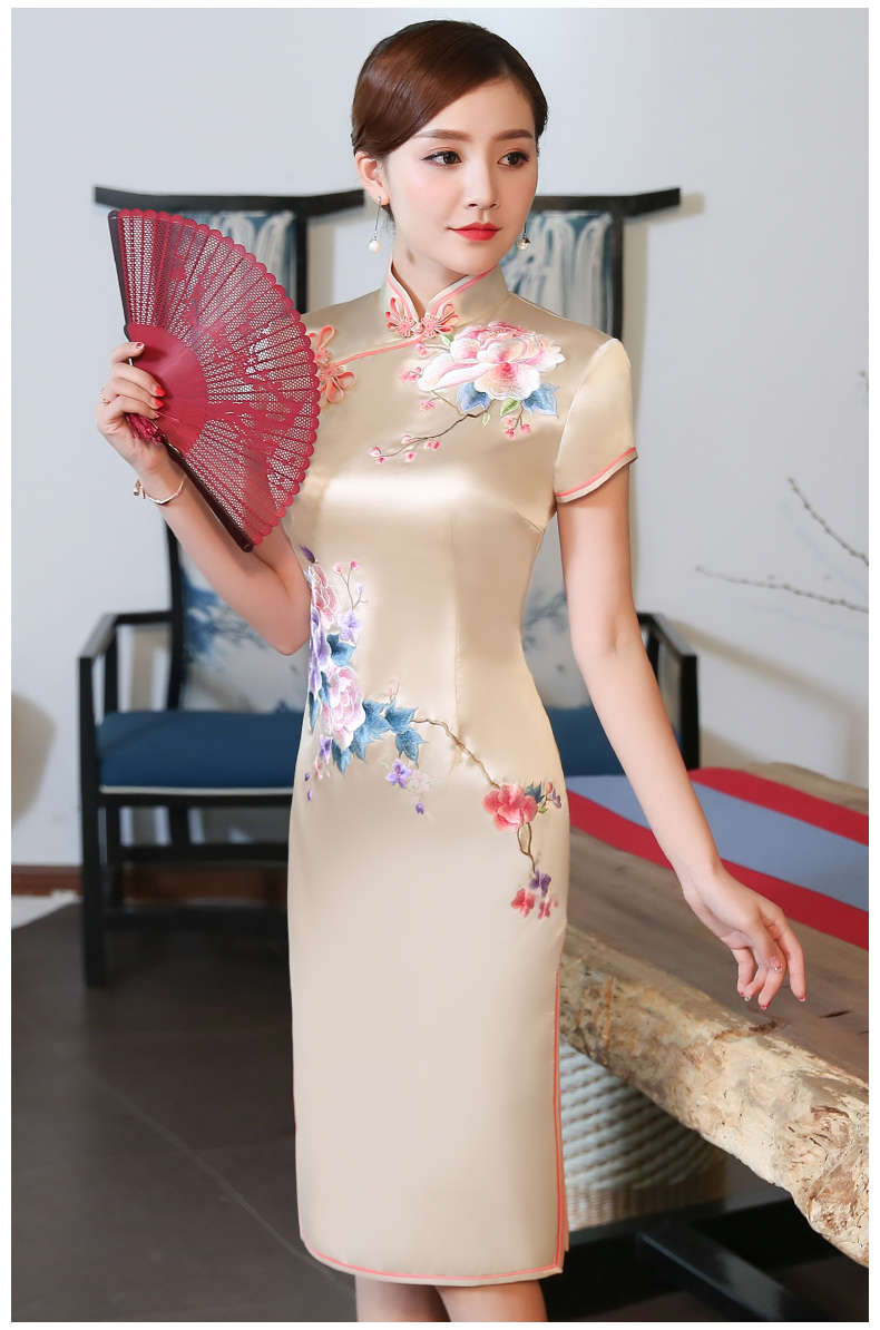 金牡丹刺繡旗袍，復(fù)古唯美旗袍裙