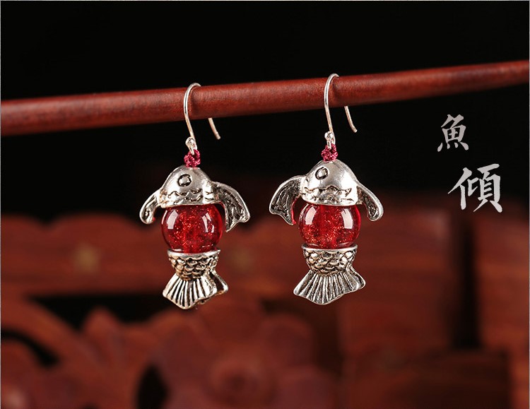 魚念傾城之美耳環(huán)，紅情古韻悠悠!