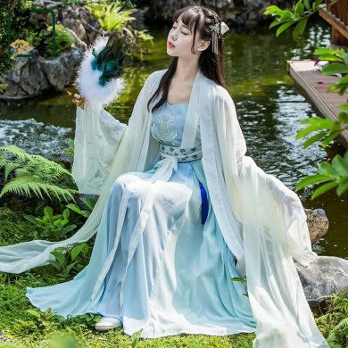 古風淡藍仙女漢服，清新淡雅襦裙?jié)h服圖片