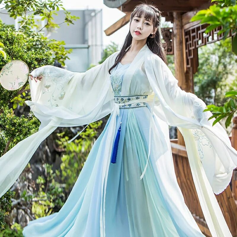 古風(fēng)淡藍(lán)仙女漢服，清新淡雅襦裙?jié)h服圖片