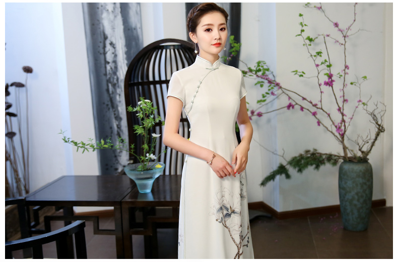 白玉嬌旗袍，復(fù)古素雅旗袍裙