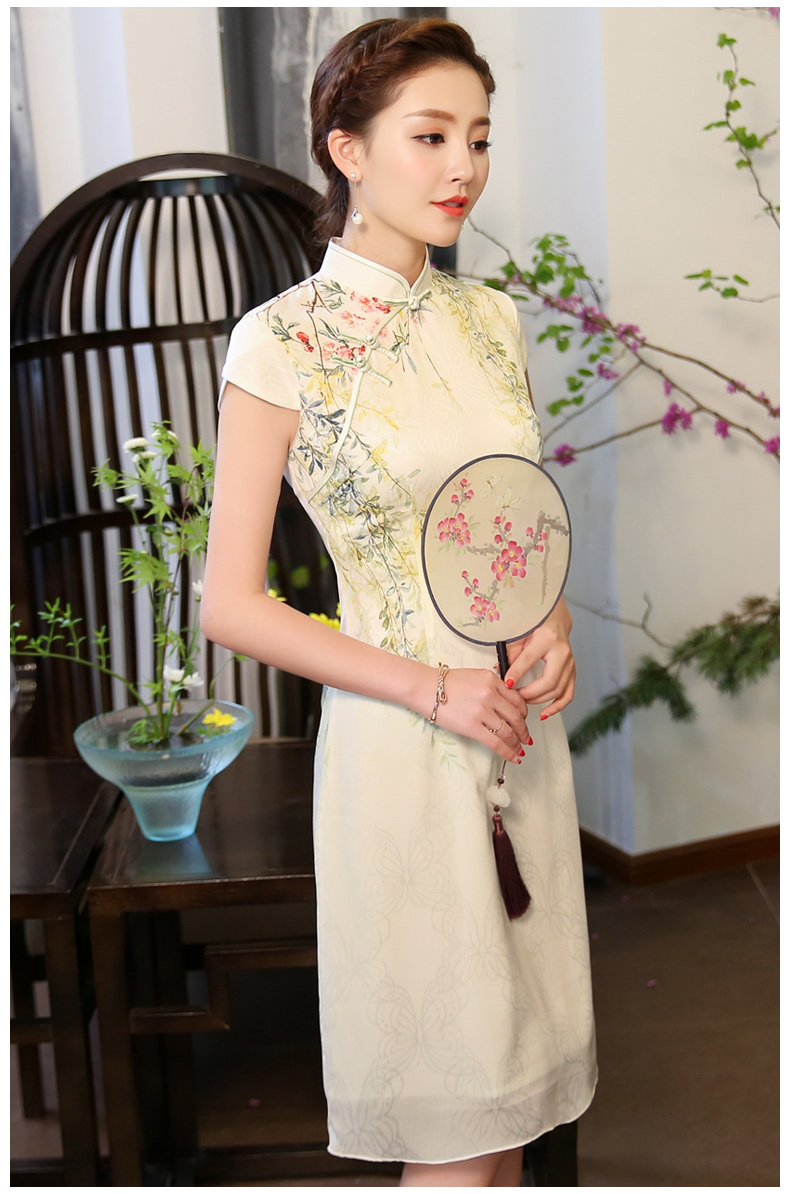 綠盈柳絲繡花旗袍，清新唯美旗袍裙