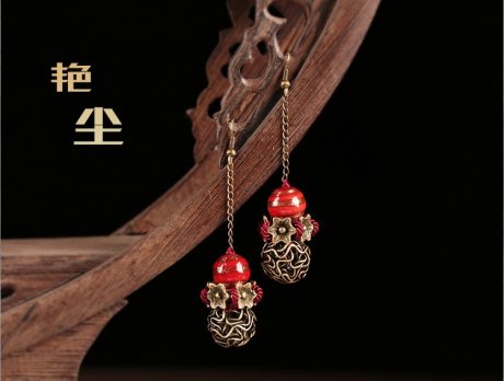 艷塵復(fù)古中國風(fēng)氣質(zhì)耳環(huán)，古風(fēng)紅色琉璃首飾