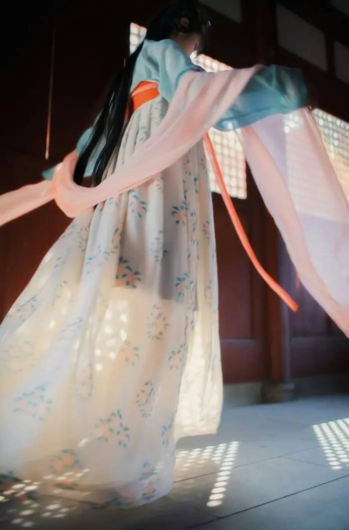 古裝漢服女襦裙，漢元素飄逸清新淡雅漢服