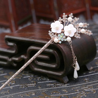 古風(fēng)發(fā)簪頭飾，鑲鉆水晶流蘇步搖