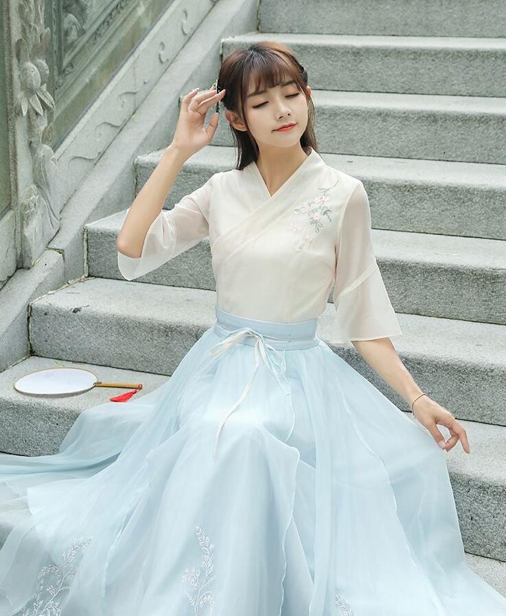 復(fù)古中國(guó)風(fēng)廣袖長(zhǎng)裙，雪紡清新淡雅漢服圖片
