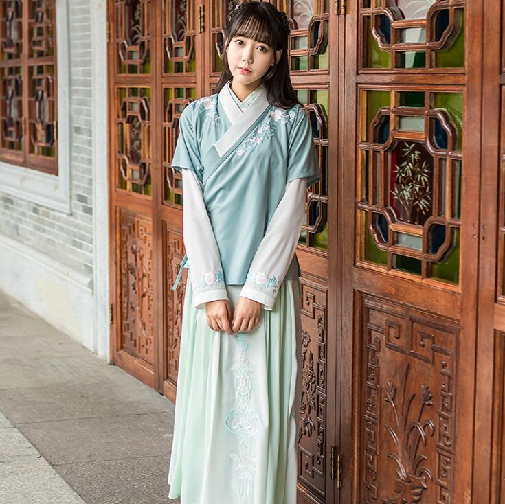 日常漢元素古裝漢服，盡顯優(yōu)雅氣質(zhì)
