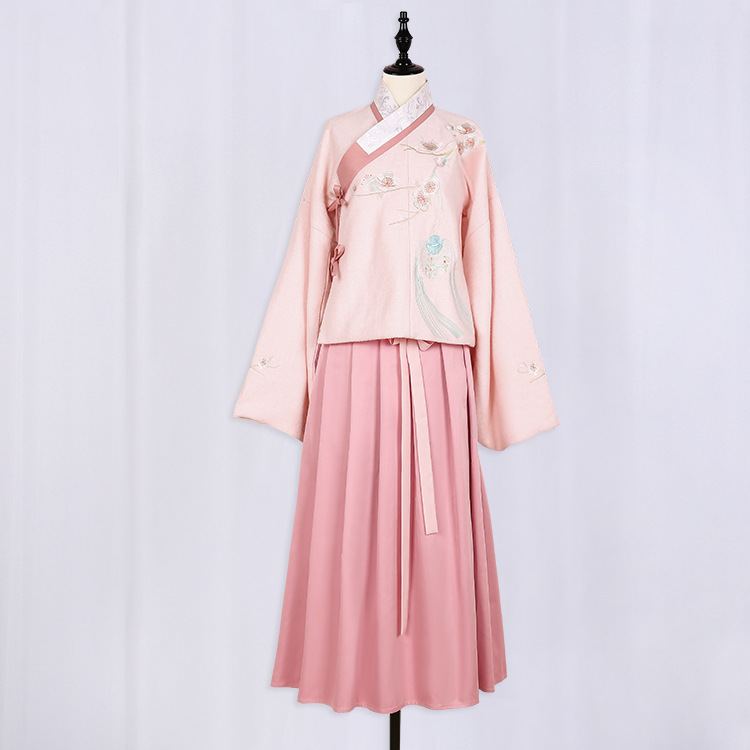 清新典雅粉色漢服，仙女交領(lǐng)襦裙?jié)h服圖片