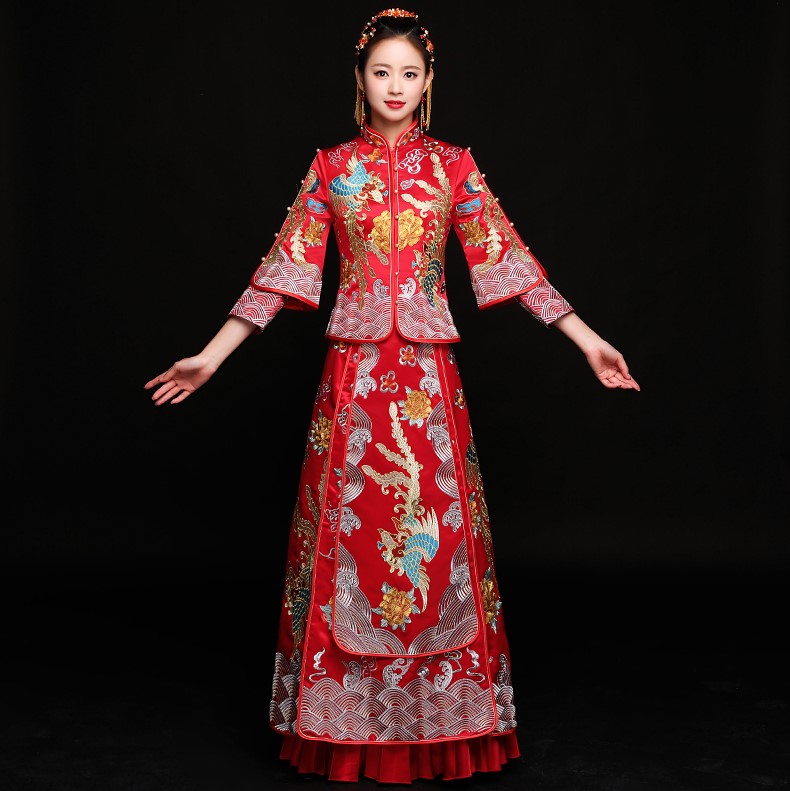 高貴華美中式禮服，秀禾龍鳳褂新娘禮服