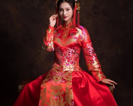龍飛鳳舞中式禮服，奢華云錦新娘禮服