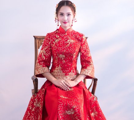 金色蕾絲花朵新娘禮服，唯美秀禾中式禮服