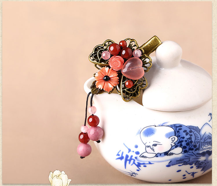 復古優(yōu)雅粉色花朵發(fā)夾頭飾