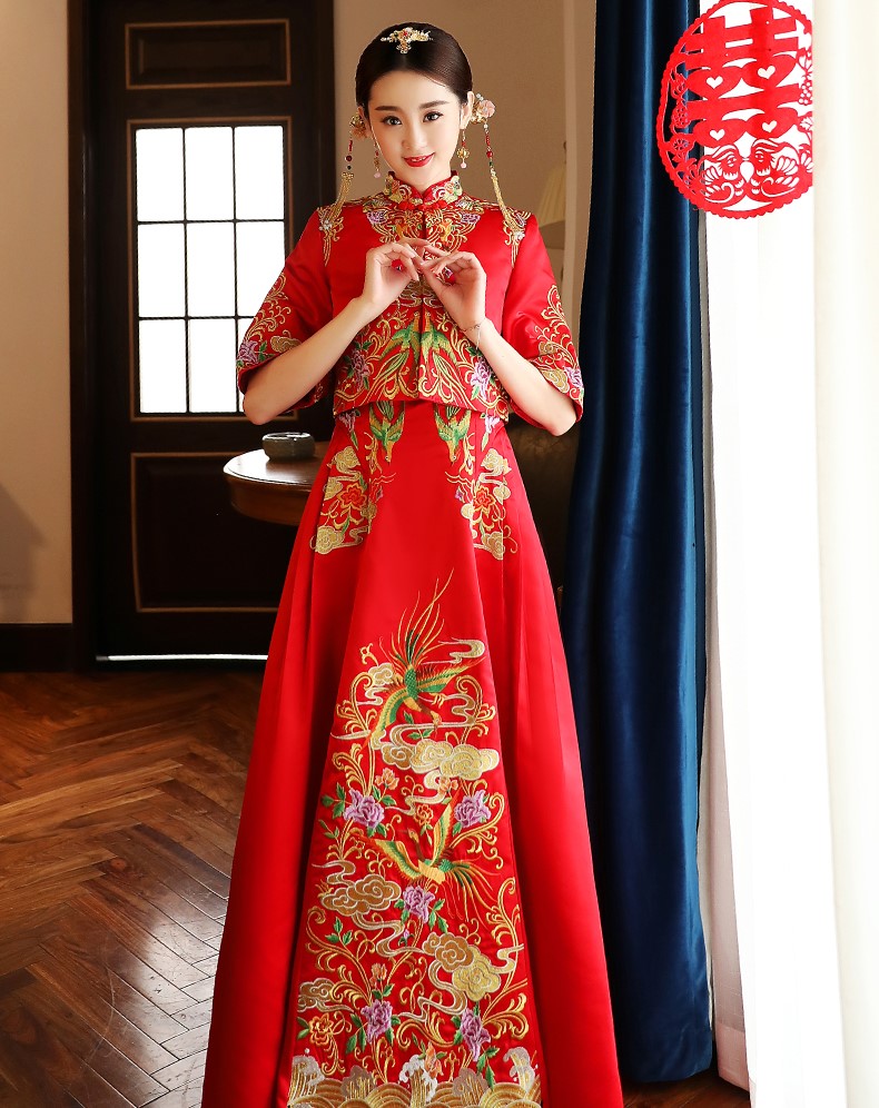 氣質(zhì)刺繡新娘禮服，古典唯美中式禮服