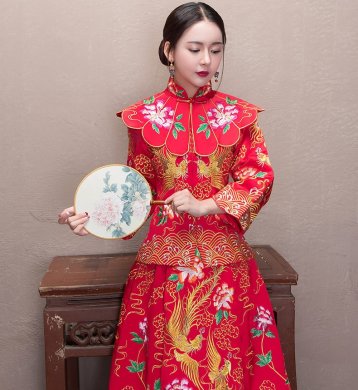 牡丹花領(lǐng)新娘禮服，古典刺繡中式禮服