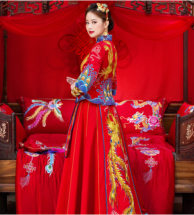 奢華鳳凰中式禮服，唯美五彩刺繡新娘禮服