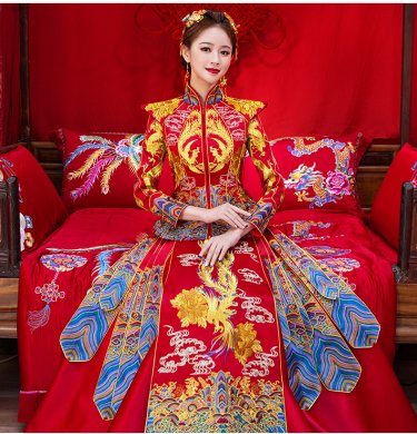 花開牡丹中式禮服，古韻悠揚奢華刺繡新娘禮服