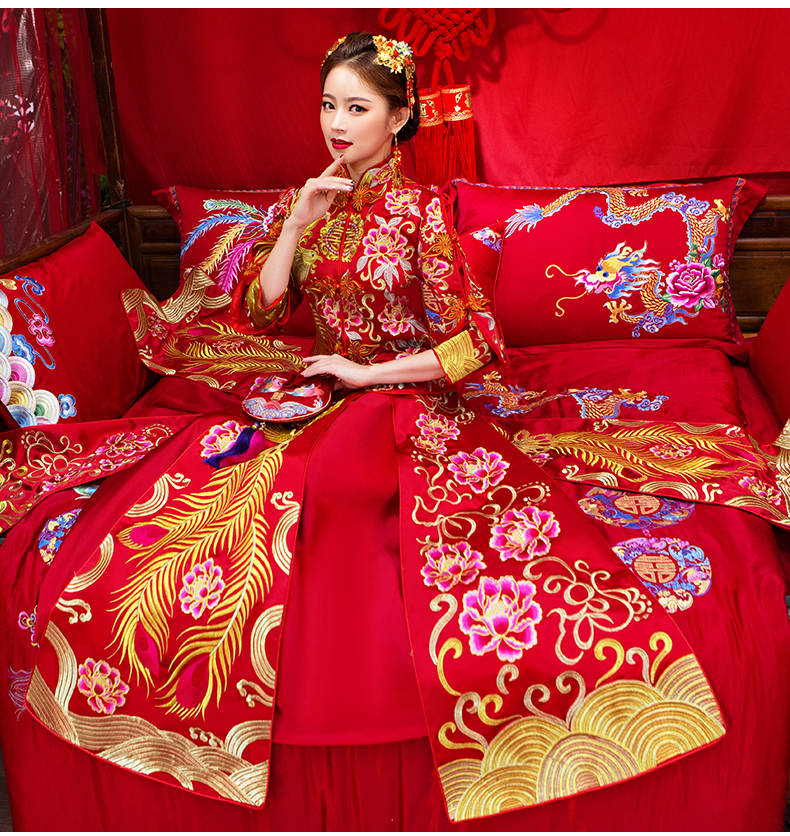 奢華刺繡中式禮服，唯美手工盤(pán)扣新娘禮服
