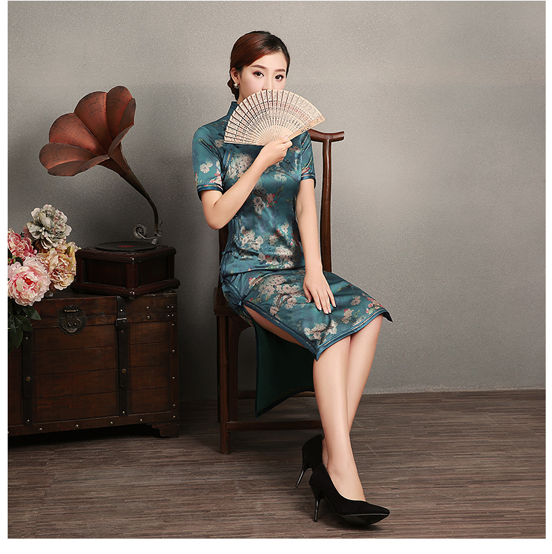 藍(lán)綠色玉梅短袖旗袍，蠶絲時尚旗袍裙