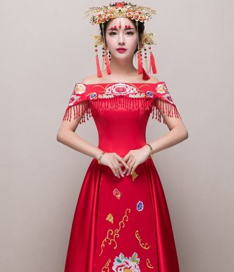 性感一字肩中式禮服，刺繡流蘇新娘禮服