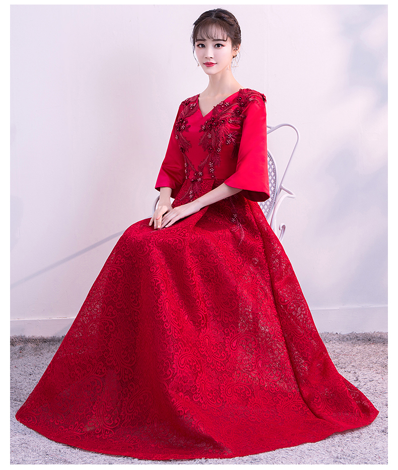 時(shí)尚性感V領(lǐng)中式禮服，立體繡花新娘結(jié)婚禮服