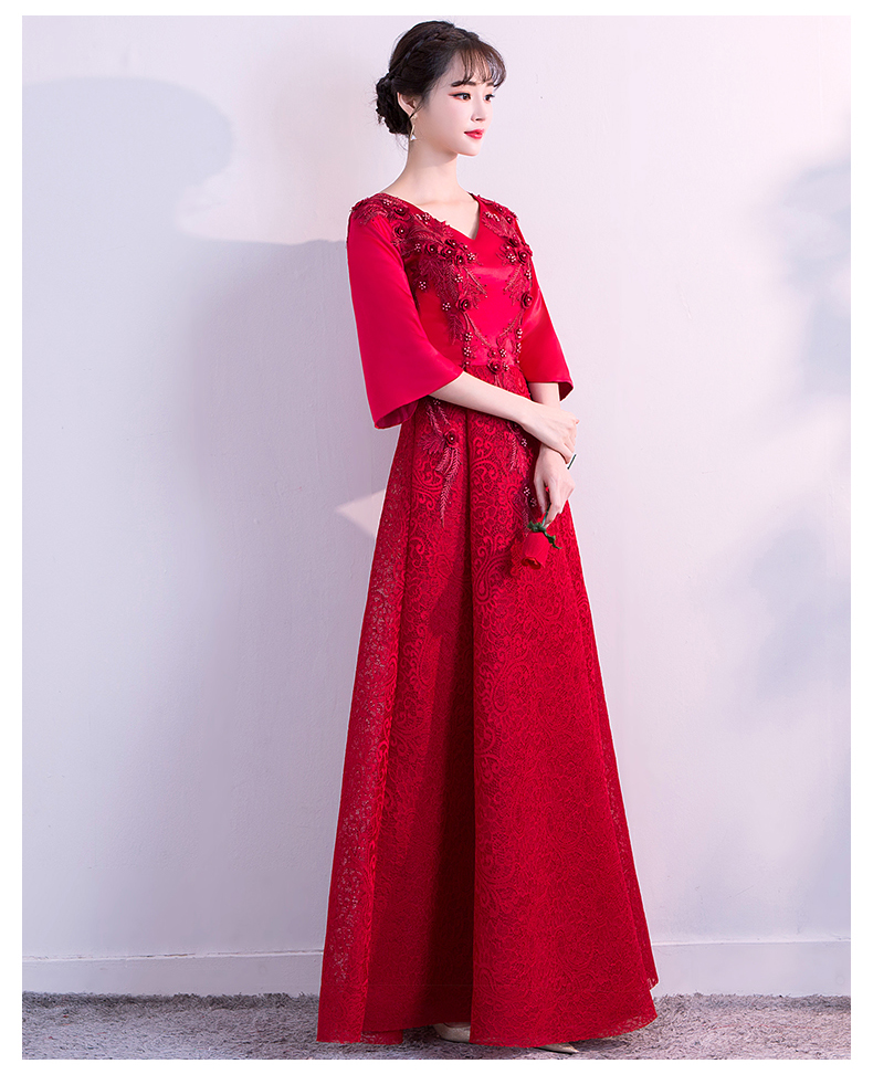 時(shí)尚性感V領(lǐng)中式禮服，立體繡花新娘結(jié)婚禮服