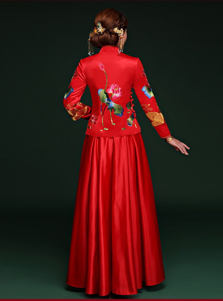 荷塘鴛鴦戲水中式禮服，中國風(fēng)新娘結(jié)婚禮服