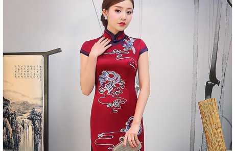 紅色云鳳刺繡旗袍，短袖真絲旗袍裙