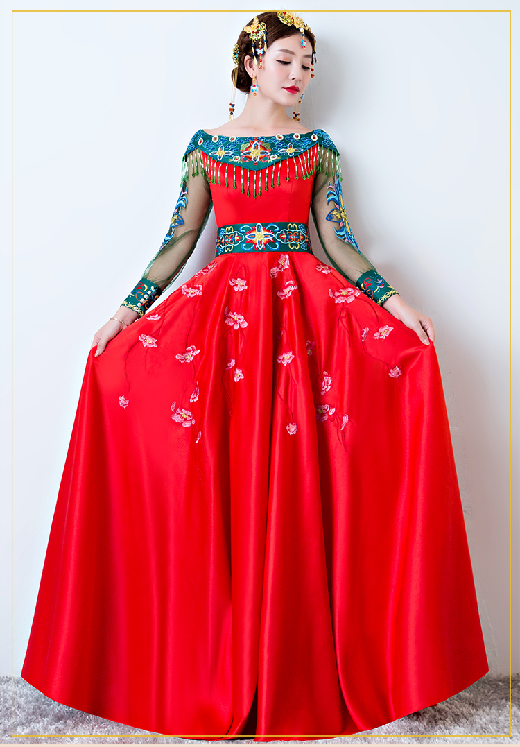 時尚一字肩中式禮服，復(fù)古中國風(fēng)新娘禮服