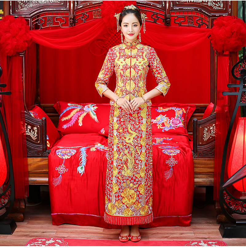 時(shí)尚復(fù)古設(shè)計(jì)中式禮服，新娘結(jié)婚禮服