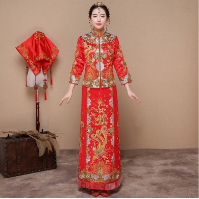 龍鳳之喜中式禮服，精致新娘結(jié)婚禮服