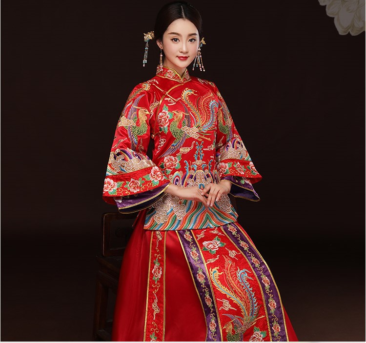 精美鳳凰斜襟新娘禮服，奢華刺繡中式禮服