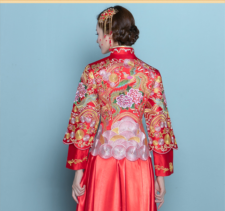 中國風(fēng)高貴刺繡嫁衣，新娘結(jié)婚中式禮服