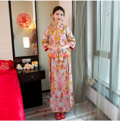 精美繡花中式禮服，時(shí)尚中國(guó)風(fēng)新娘禮服