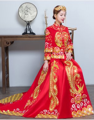 時(shí)尚中國(guó)風(fēng)拖尾中式禮服，金線(xiàn)刺繡新娘禮服